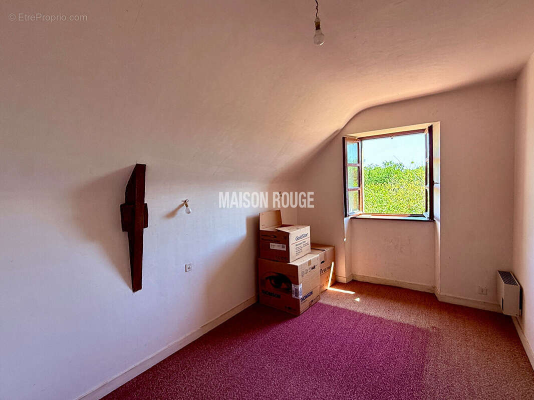 Maison Saint Pere T6 120 M2 avec 400m2 de dépendance - photo 8
