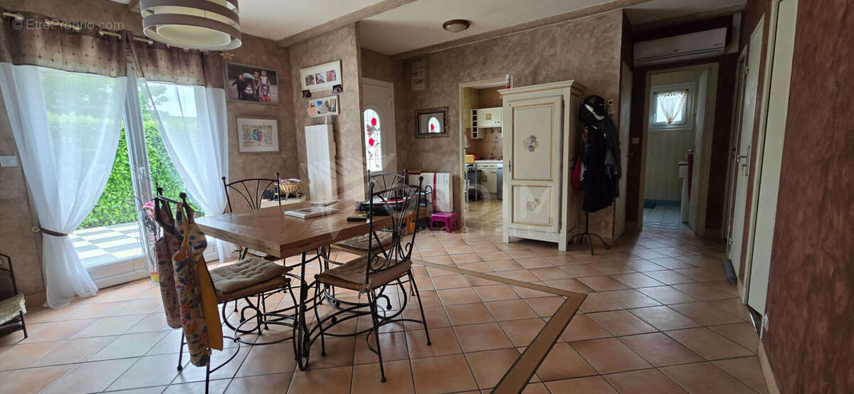 Maison à NEUVY-SUR-LOIRE