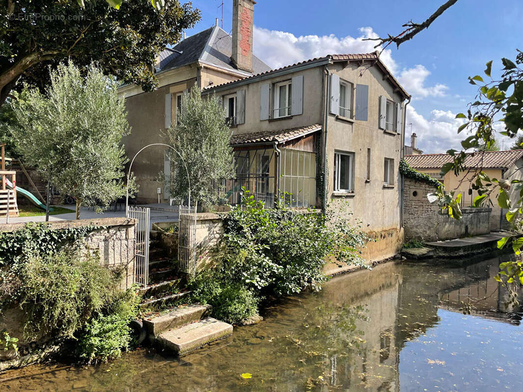 Maison à ECHIRE