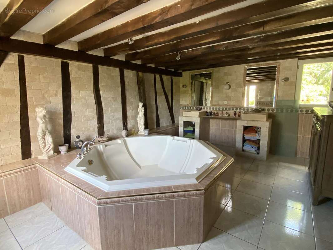 Maison à VERNEUIL-SUR-AVRE