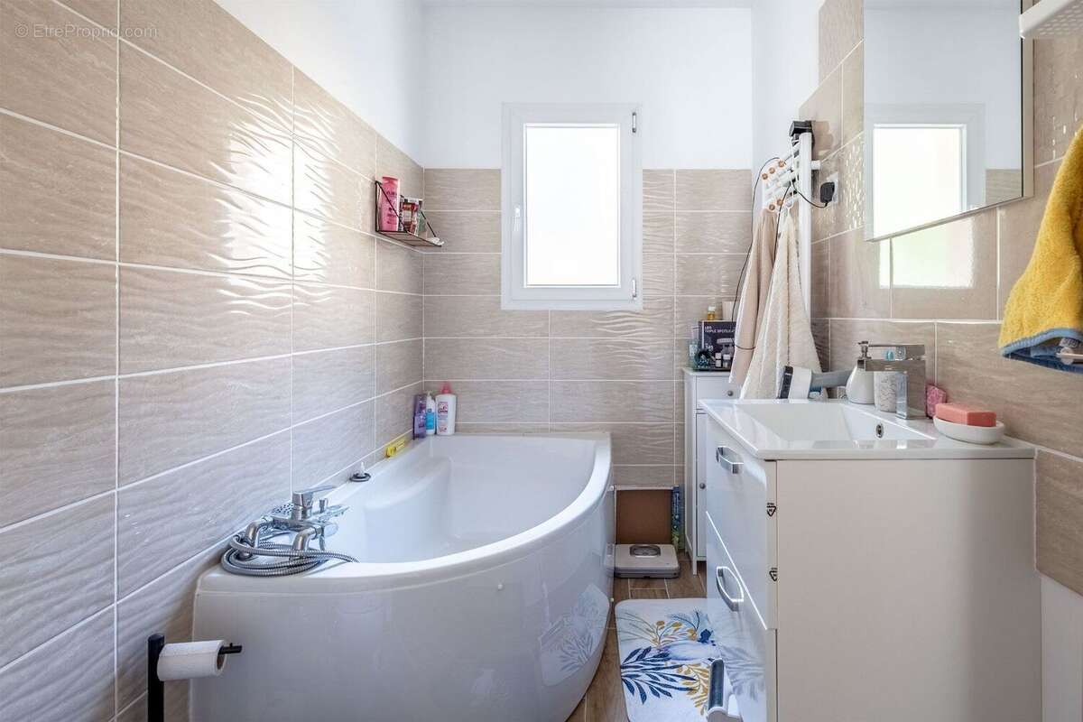 Maison contemporaine de plain-pied ? Altillac - photo 3