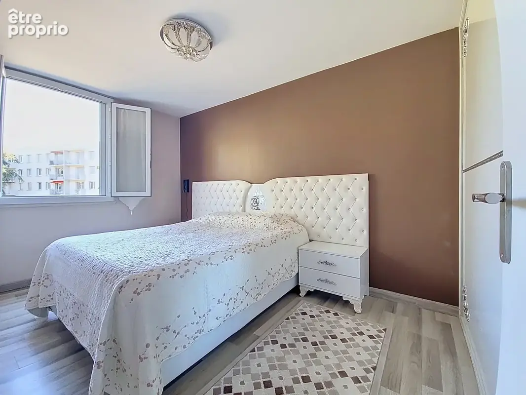 F3 de 70m2 - 2 chambres - Balcon- Vue dégagée - photo 7