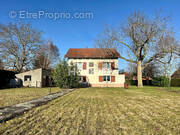 Maison à COGNAT-LYONNE