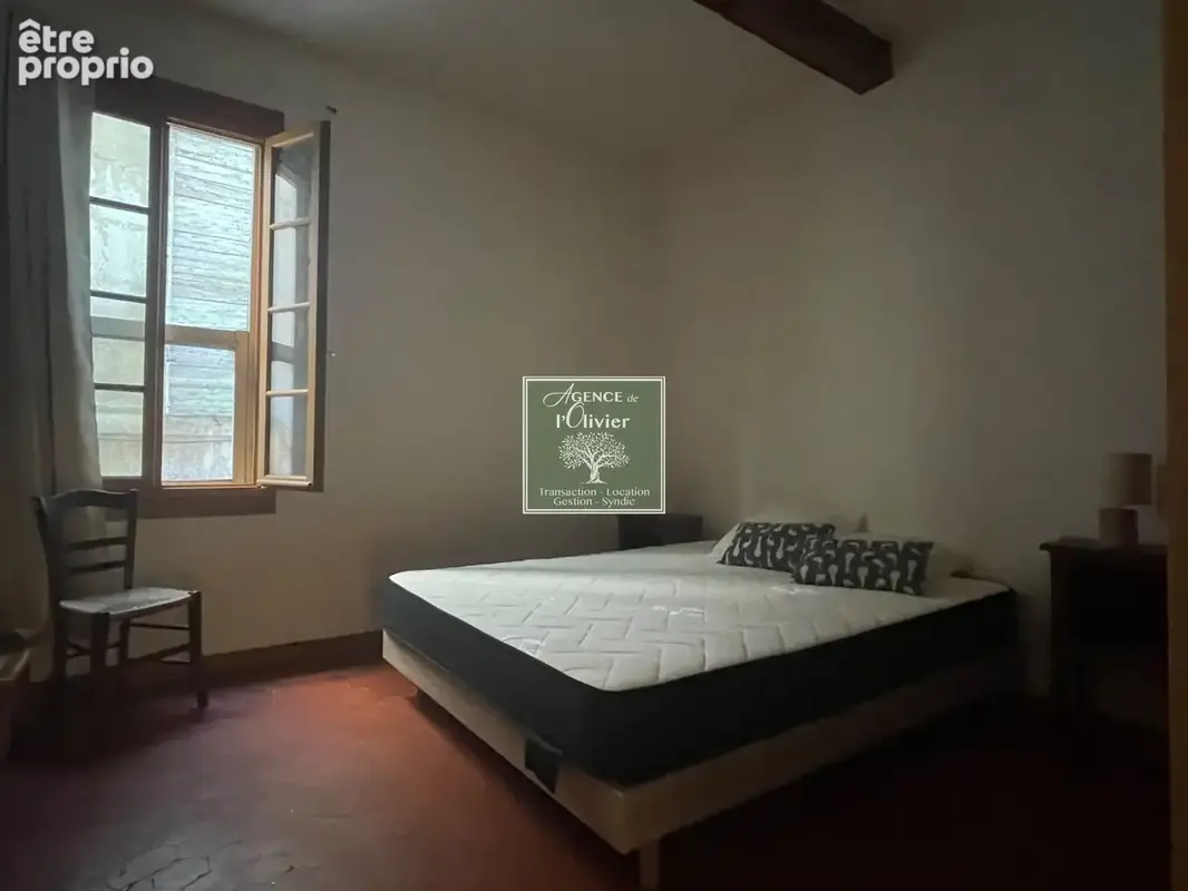 ARLES - Maison de ville 124 m2-3/4 chambres - photo 10