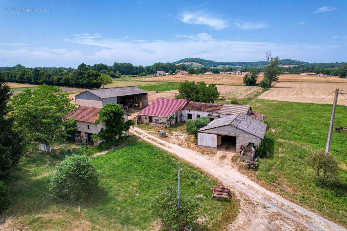 Maison à SAINT-SYLVESTRE-SUR-LOT