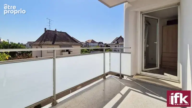 T3 en duplex de 62 m² avec 2 balcons, 2 parkings et cave - photo 1
