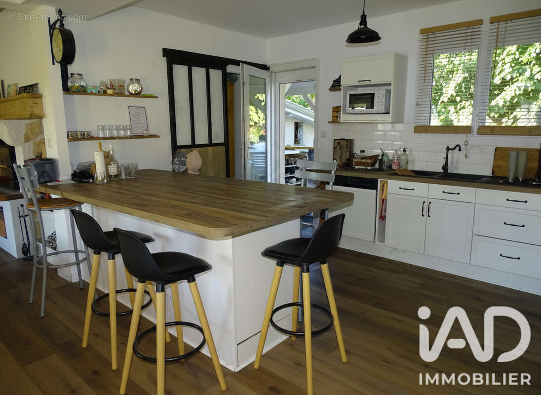 Maison 115 m² à La Reole  - photo 4
