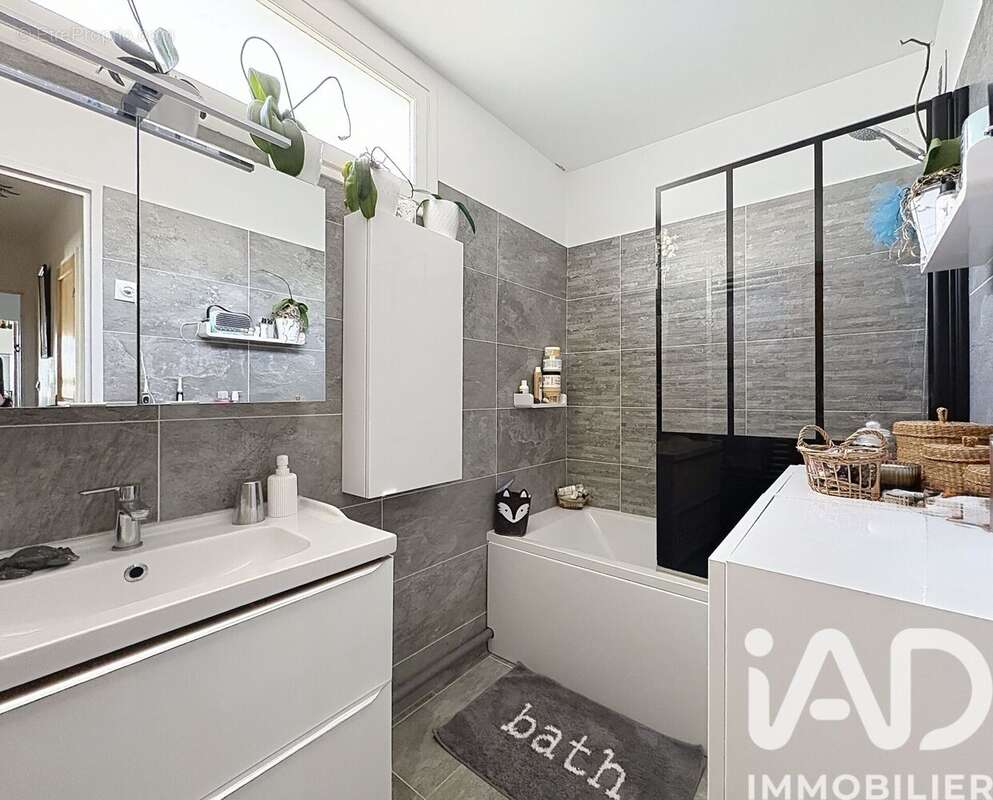 Photo 9 - Appartement à MARSEILLE-10E