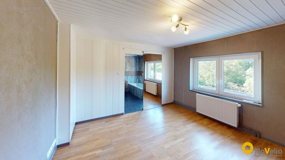 Maison à NEUFGRANGE