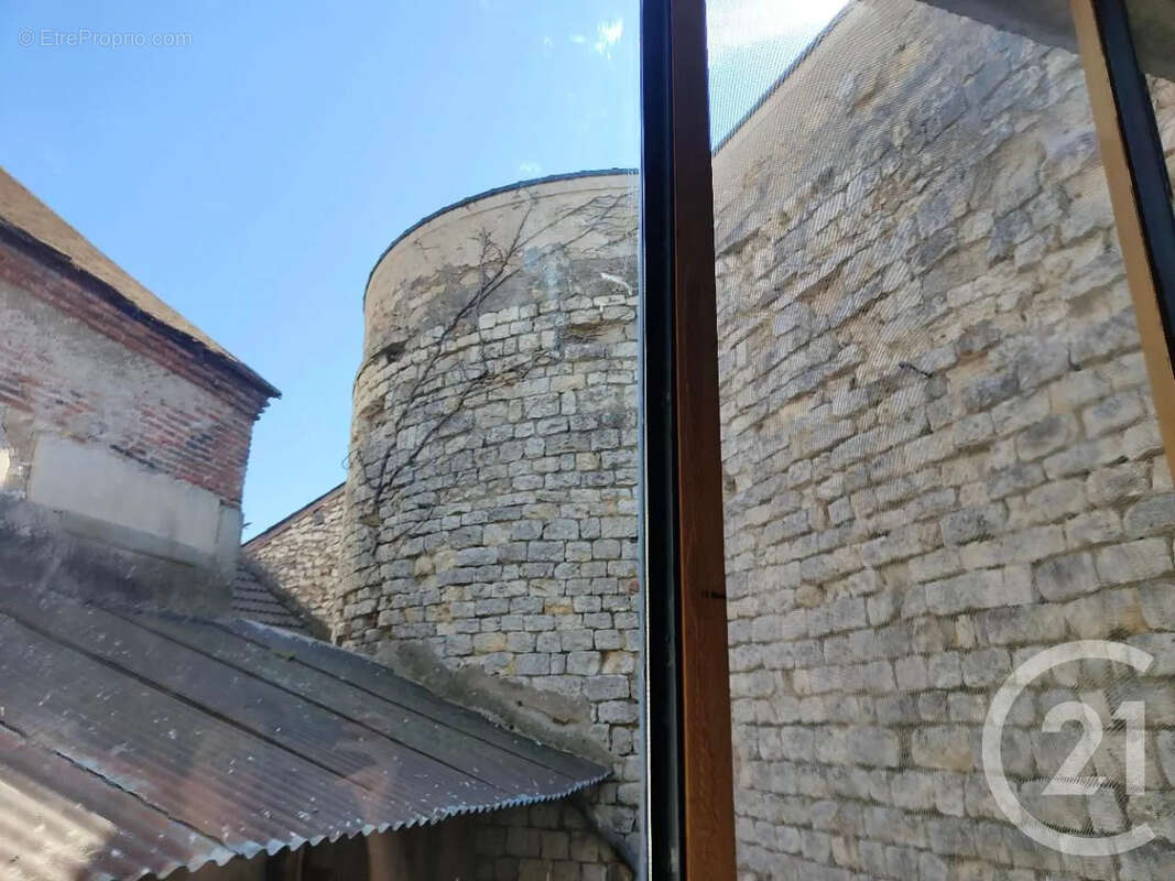 Maison à COSNE-COURS-SUR-LOIRE