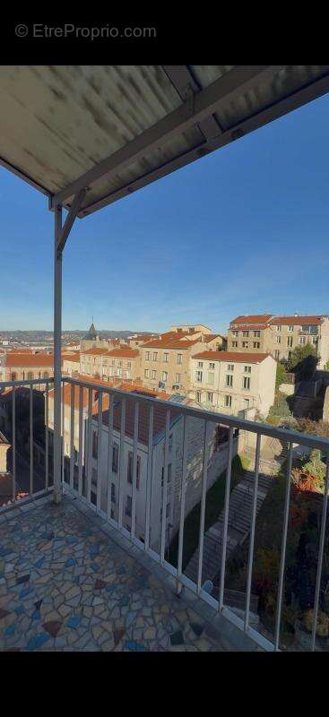 Appartement à SAINT-ETIENNE