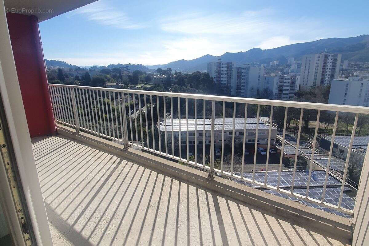 Appartement à MARSEILLE-11E