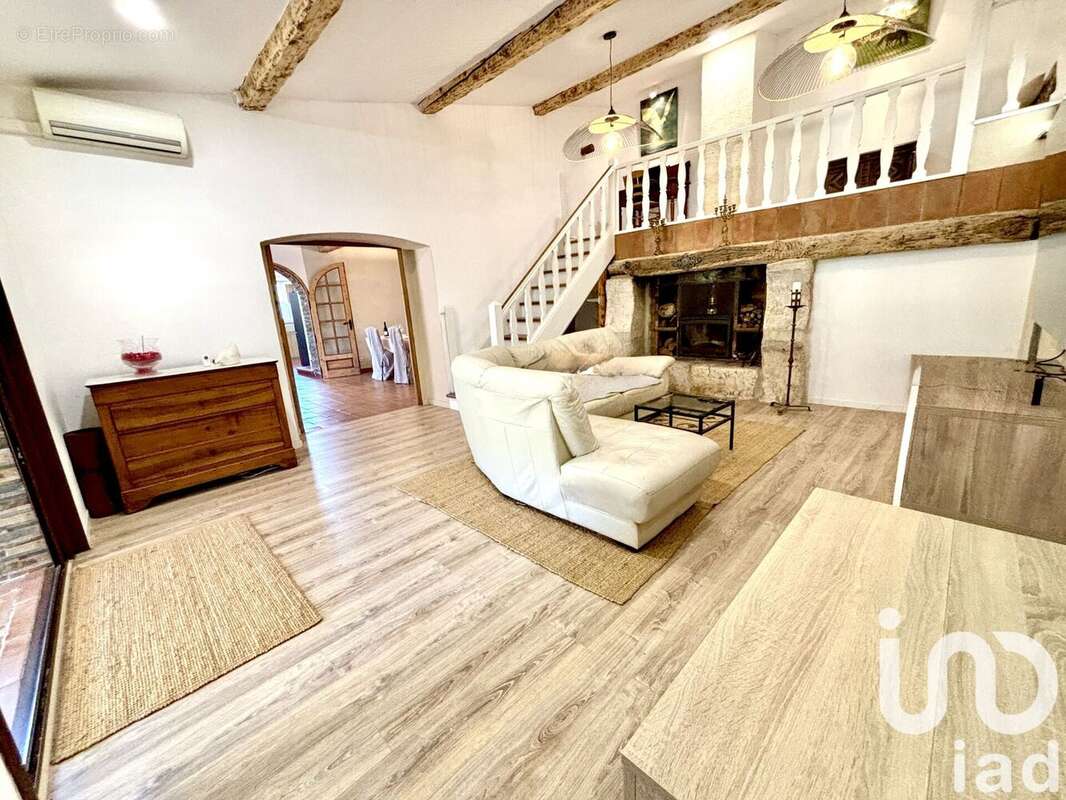 Photo 6 - Maison à BORMES-LES-MIMOSAS