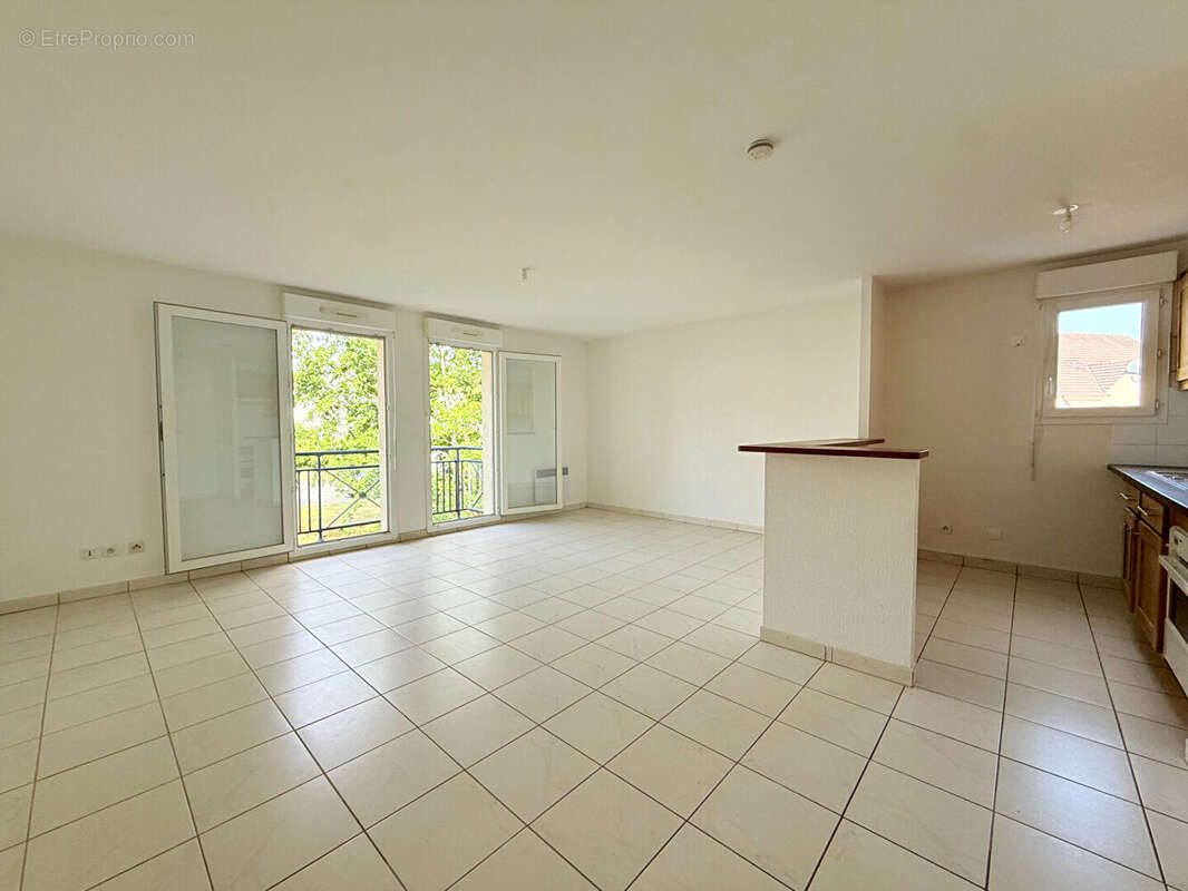 Appartement à VERNEUIL-EN-HALATTE