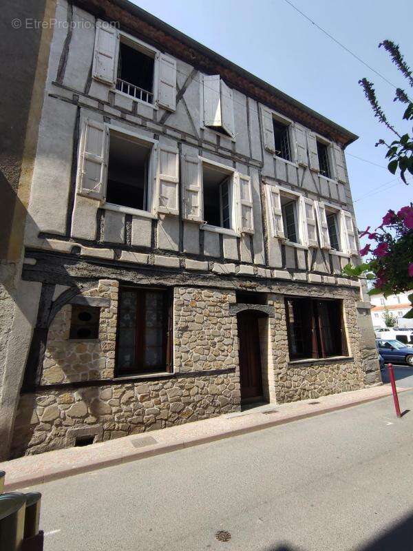 Maison de caractere avec garage - photo 16