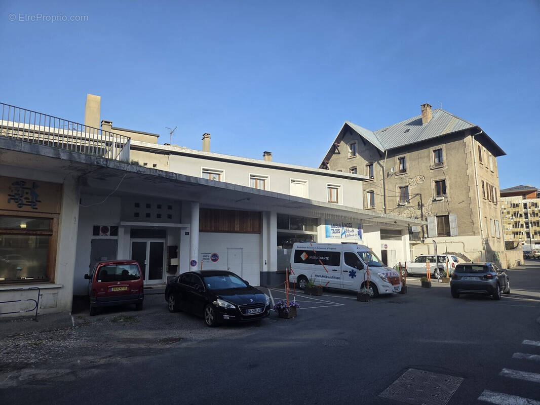 Commerce à BRIANCON