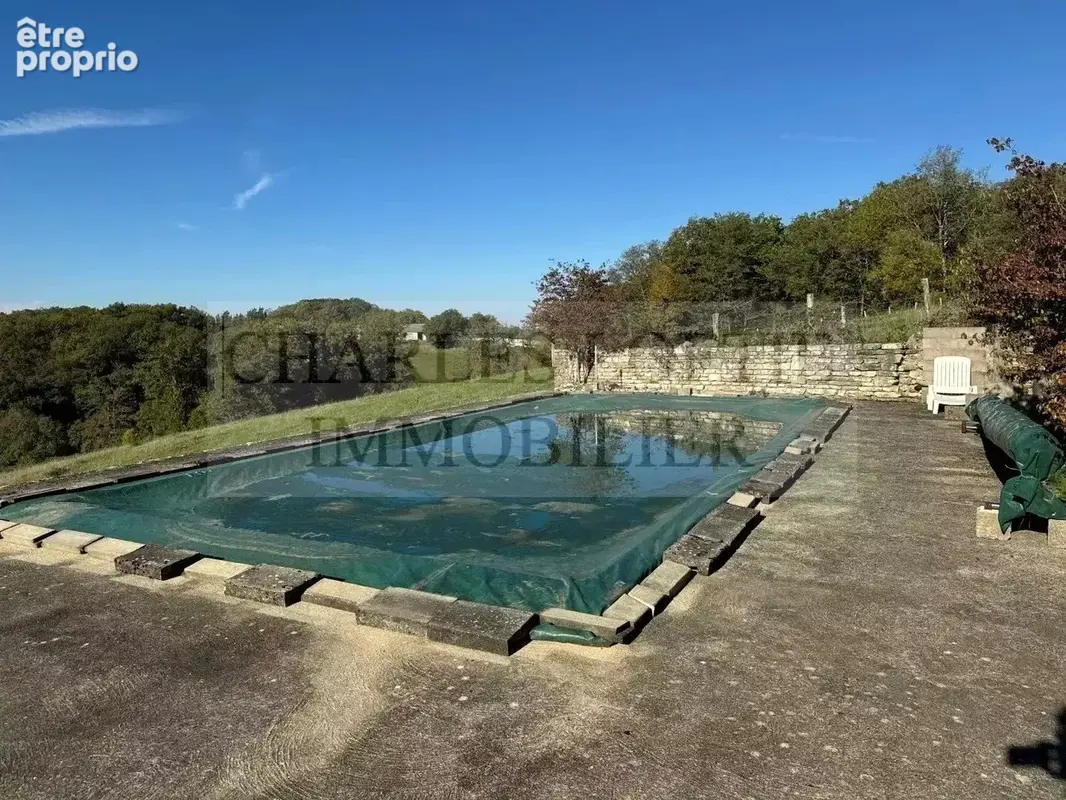 Belle maison en pierre avec piscine, au calme, sur un terrain de 1 800 m² - photo 3