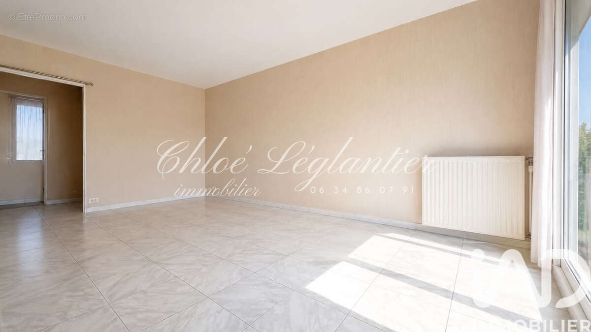 Photo 2 - Appartement à LE PLESSIS-TREVISE