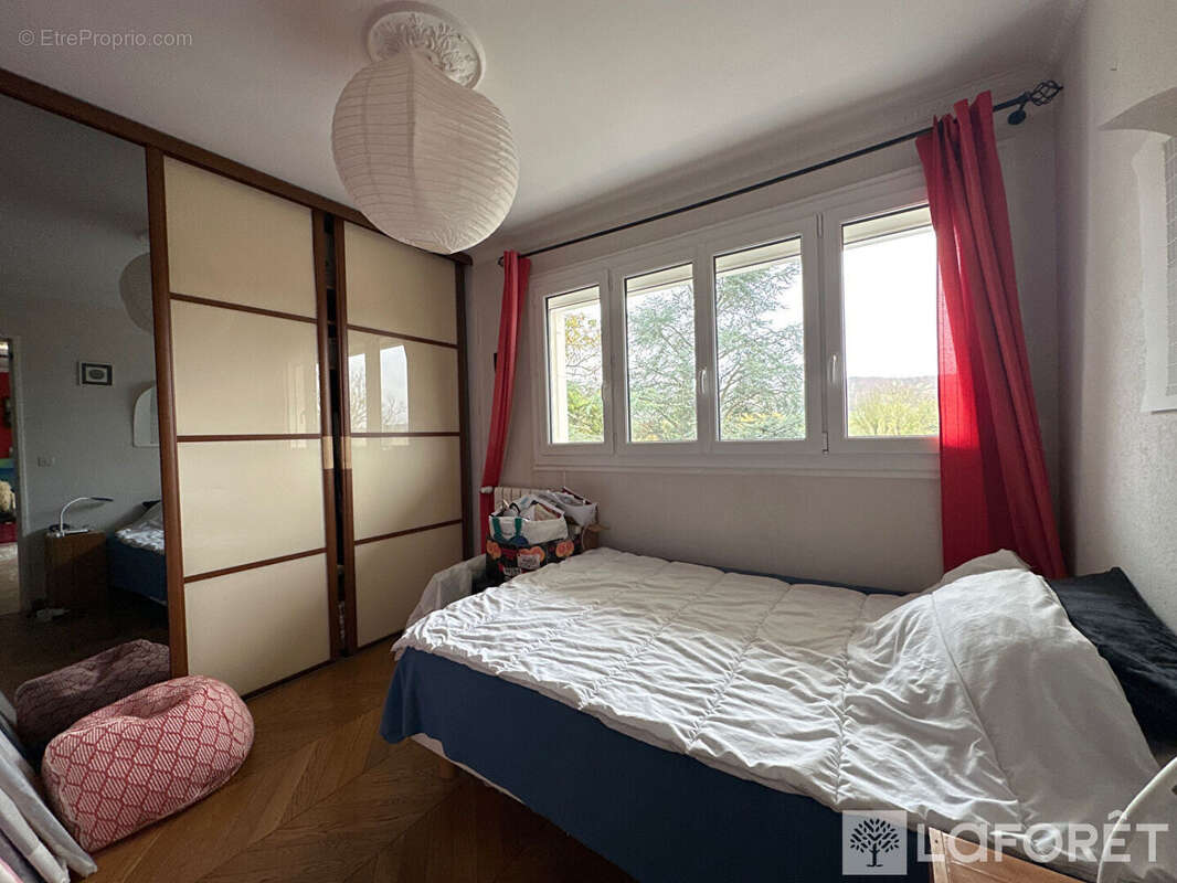 Appartement à CHEVREUSE