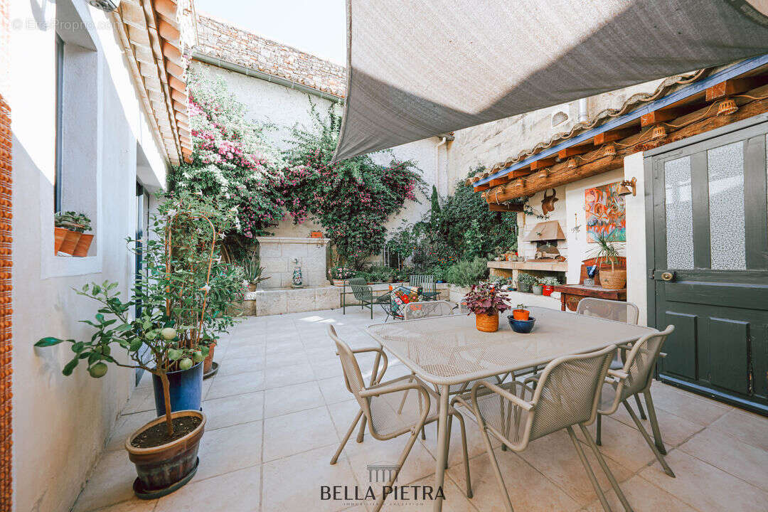 Maison 240 m² à Aubord  - photo 182