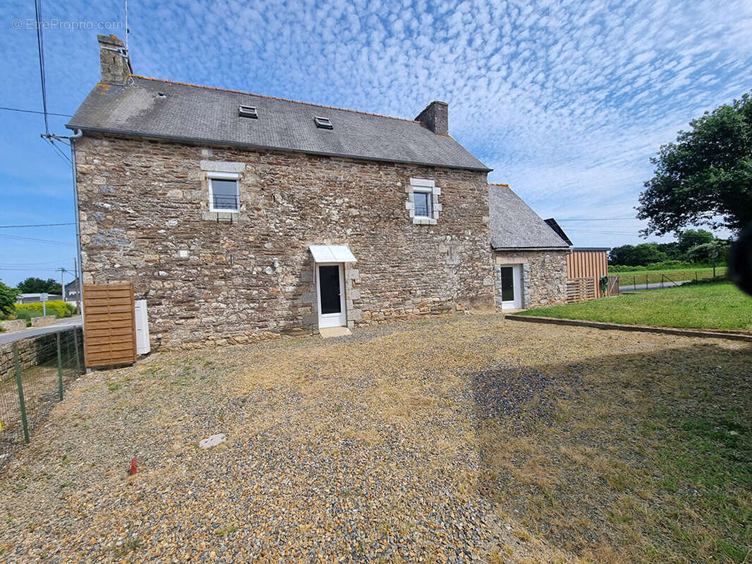 Brelidy - maison familiale en tbe - photo 2