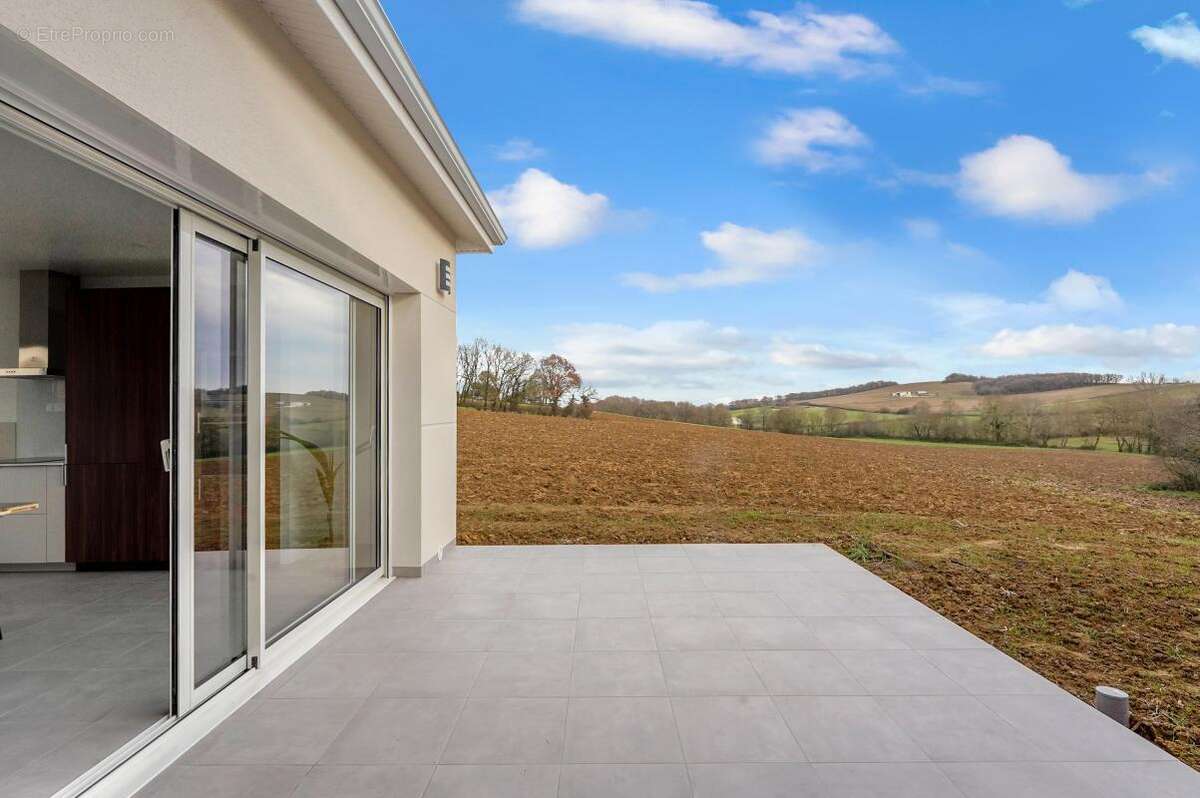 Maison à LIAS