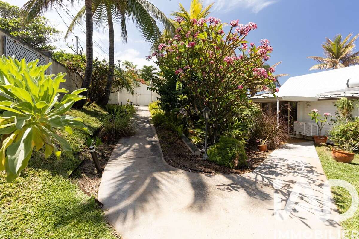 Photo 5 - Maison à LES TROIS-BASSINS