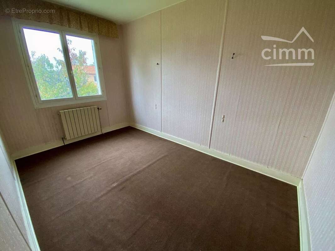 Maison à MONTROND-LES-BAINS