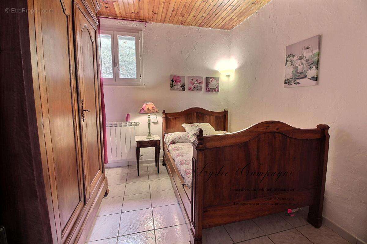 Maison vigneronne avec dépendance habitable, grand garage et terrain constructible - photo 10
