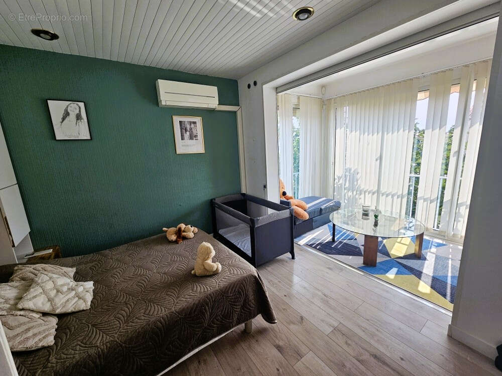 Maison à SAINT-ESTEVE