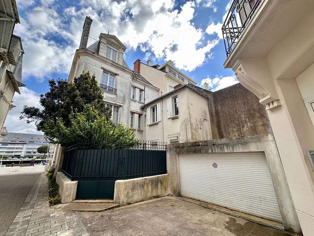 Maison à LE POULIGUEN
