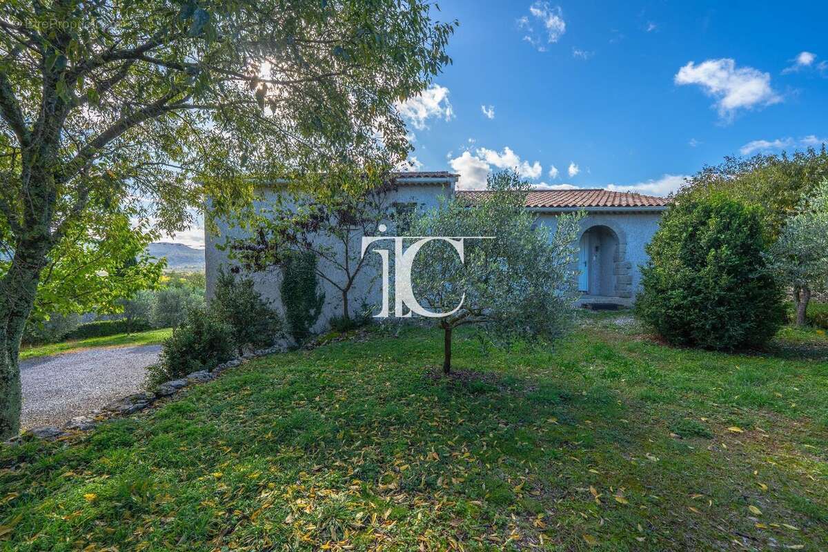 Maison à SAINT-ALBAN-AURIOLLES