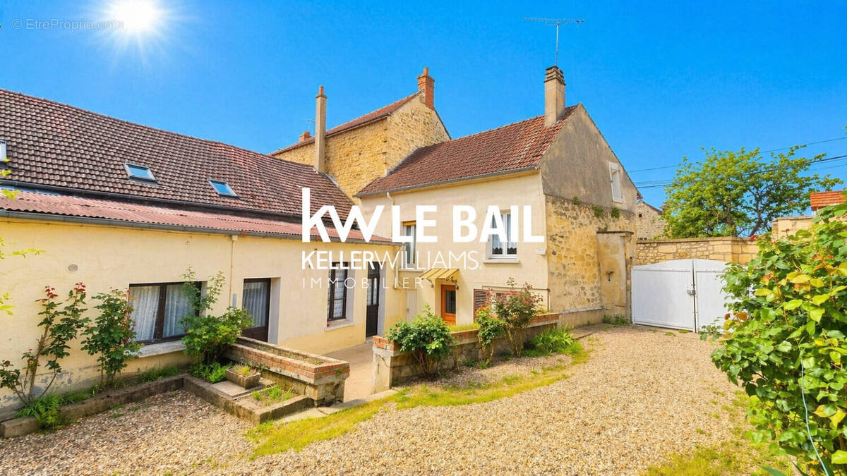 Maison à AUVERS-SUR-OISE