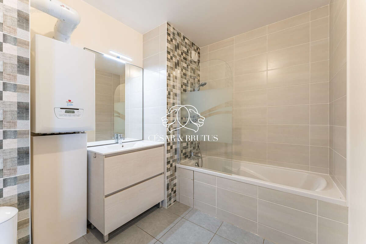 Appartement à MIRIBEL