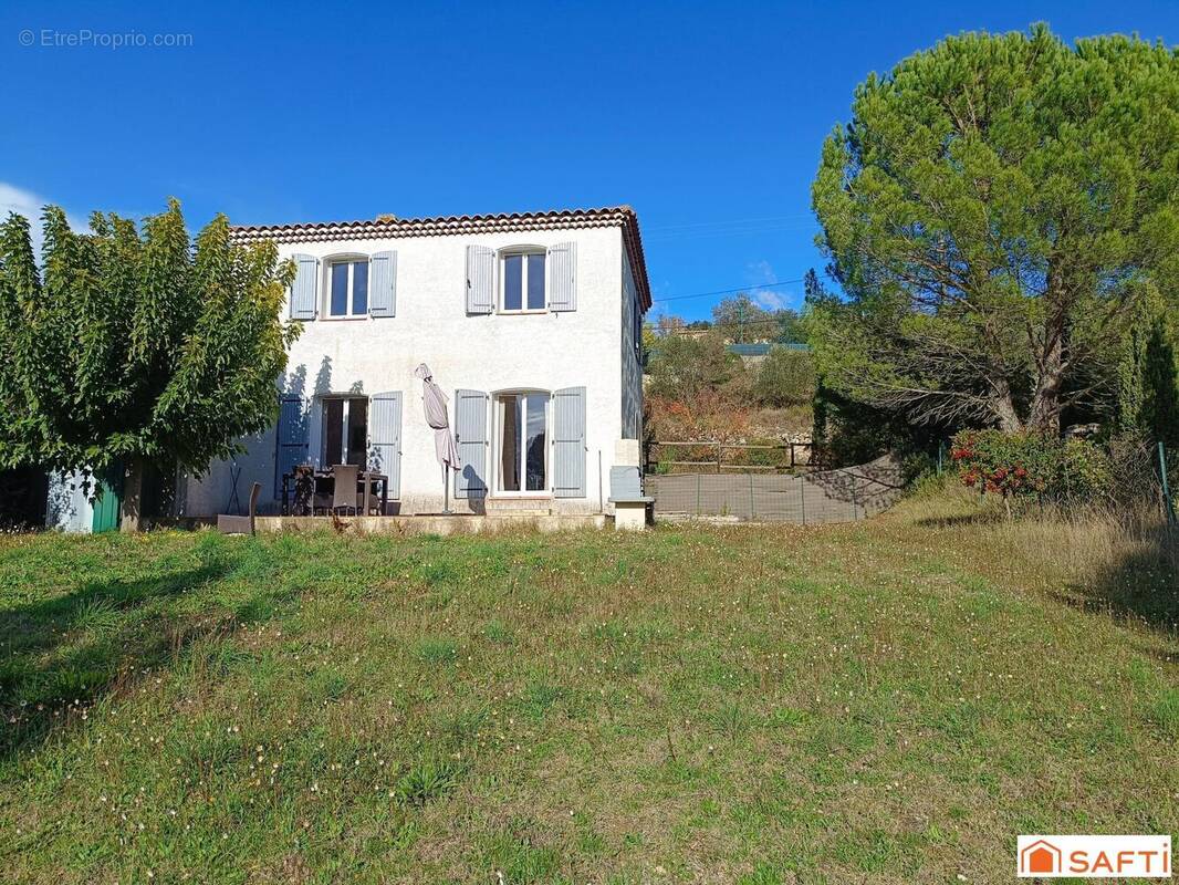 Photo 1 - Maison à CAMPS-LA-SOURCE