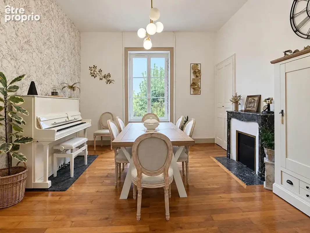 Alençon . Maison de caractère de 212 m², huit chambres et jardin paysager - photo 11