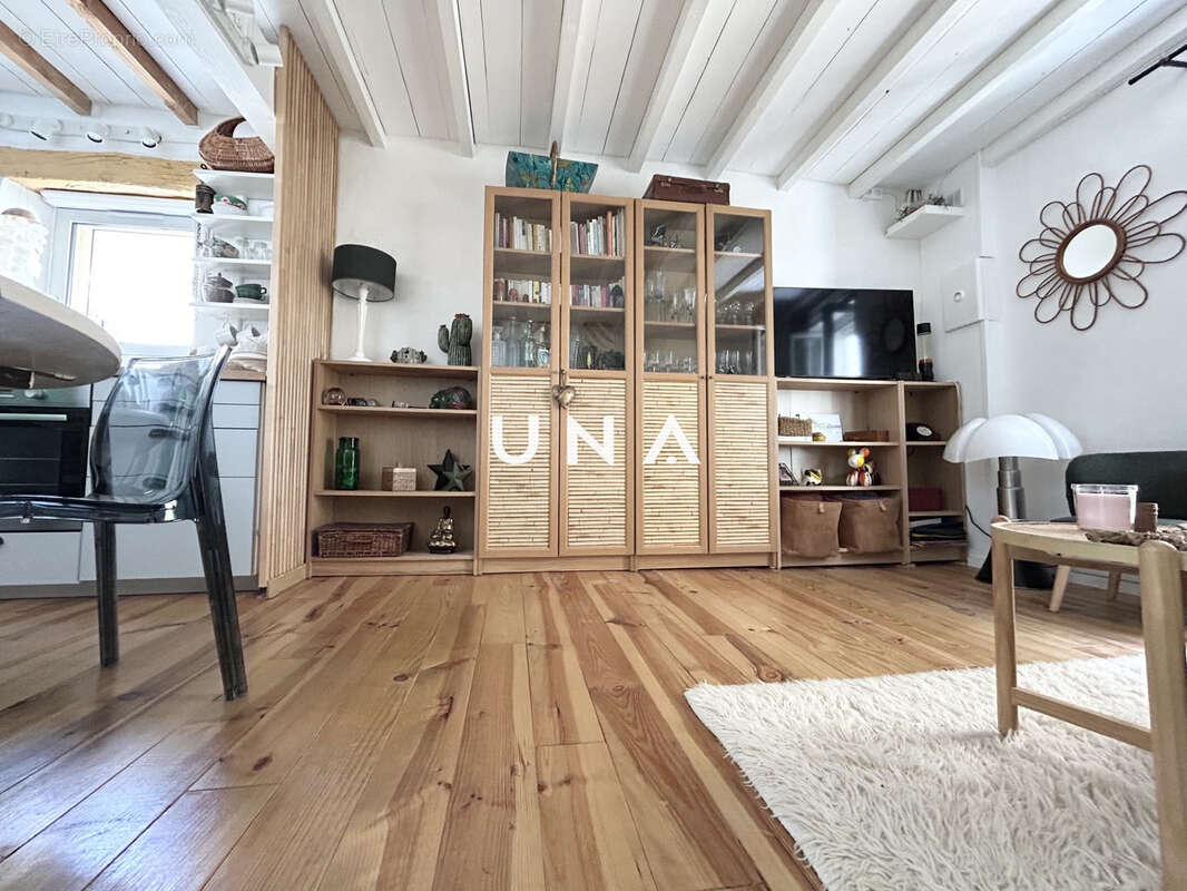 Maison à SAINT-QUENTIN-LA-POTERIE