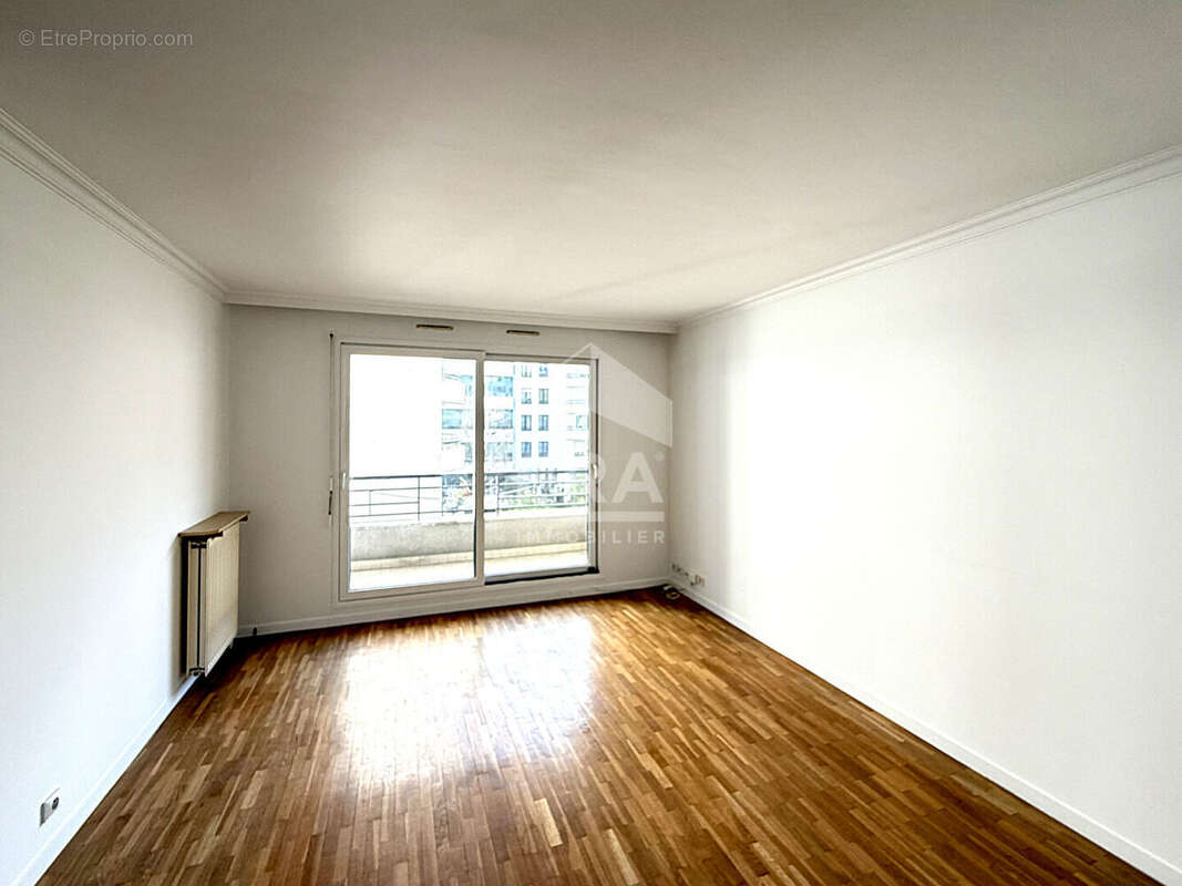 Appartement à LEVALLOIS-PERRET