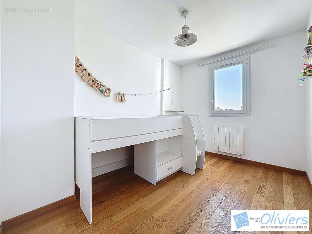 Appartement à VOISINS-LE-BRETONNEUX