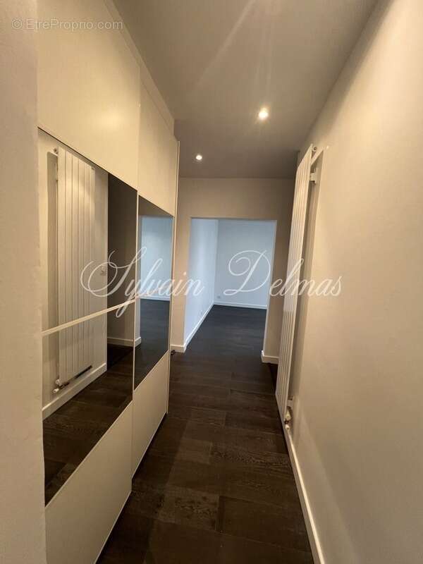 Appartement à SAINT-CYR-SUR-LOIRE