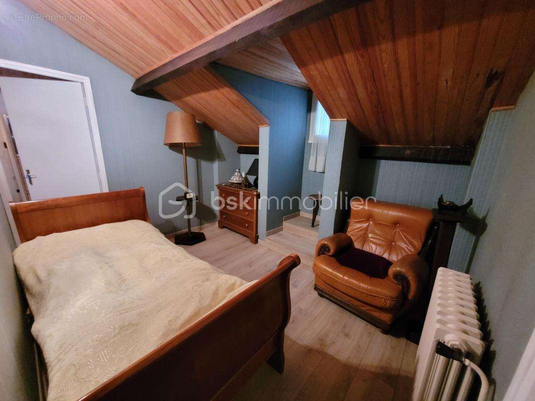 Maison à LA SALVETAT-SAINT-GILLES