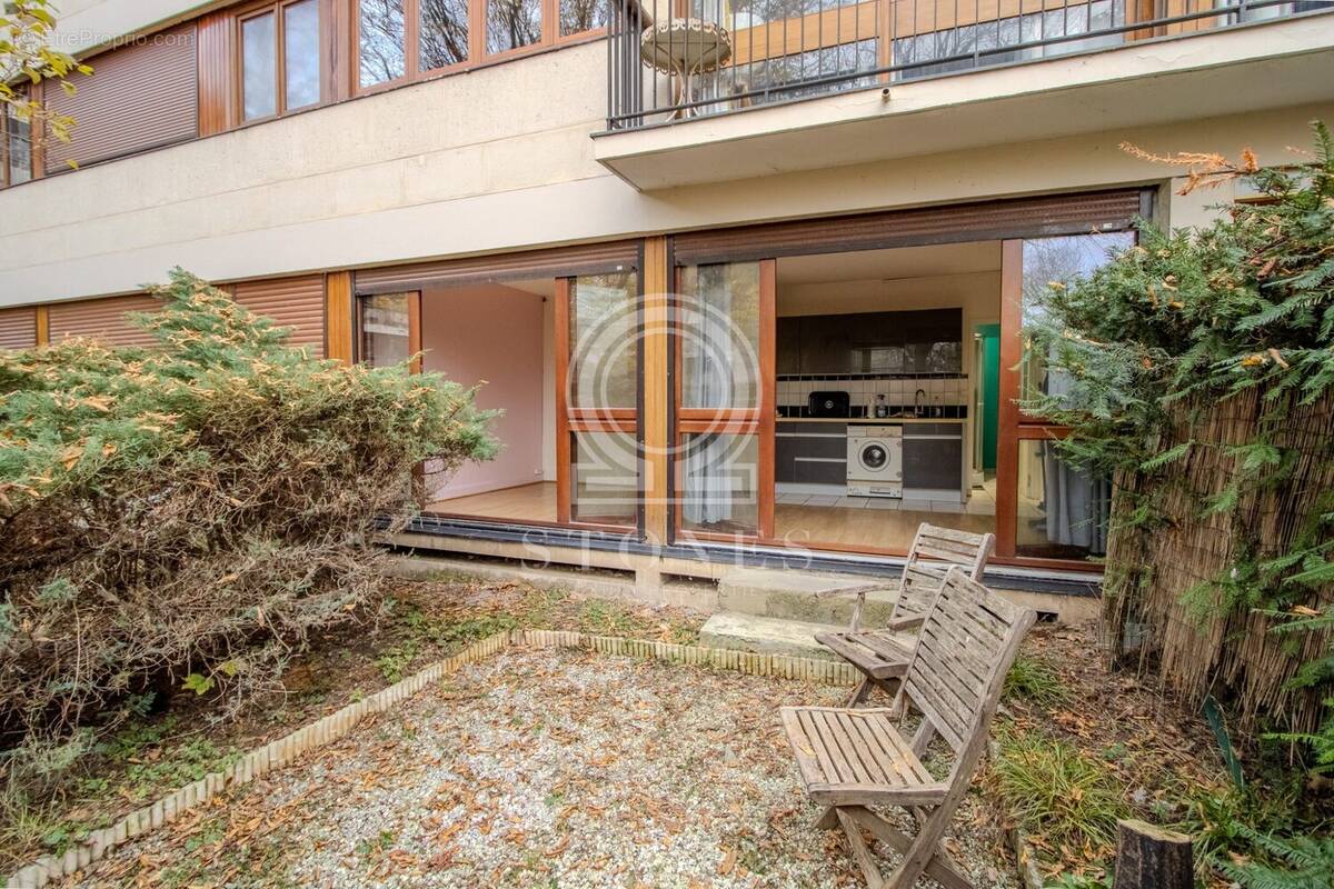 Appartement à LA CELLE-SAINT-CLOUD