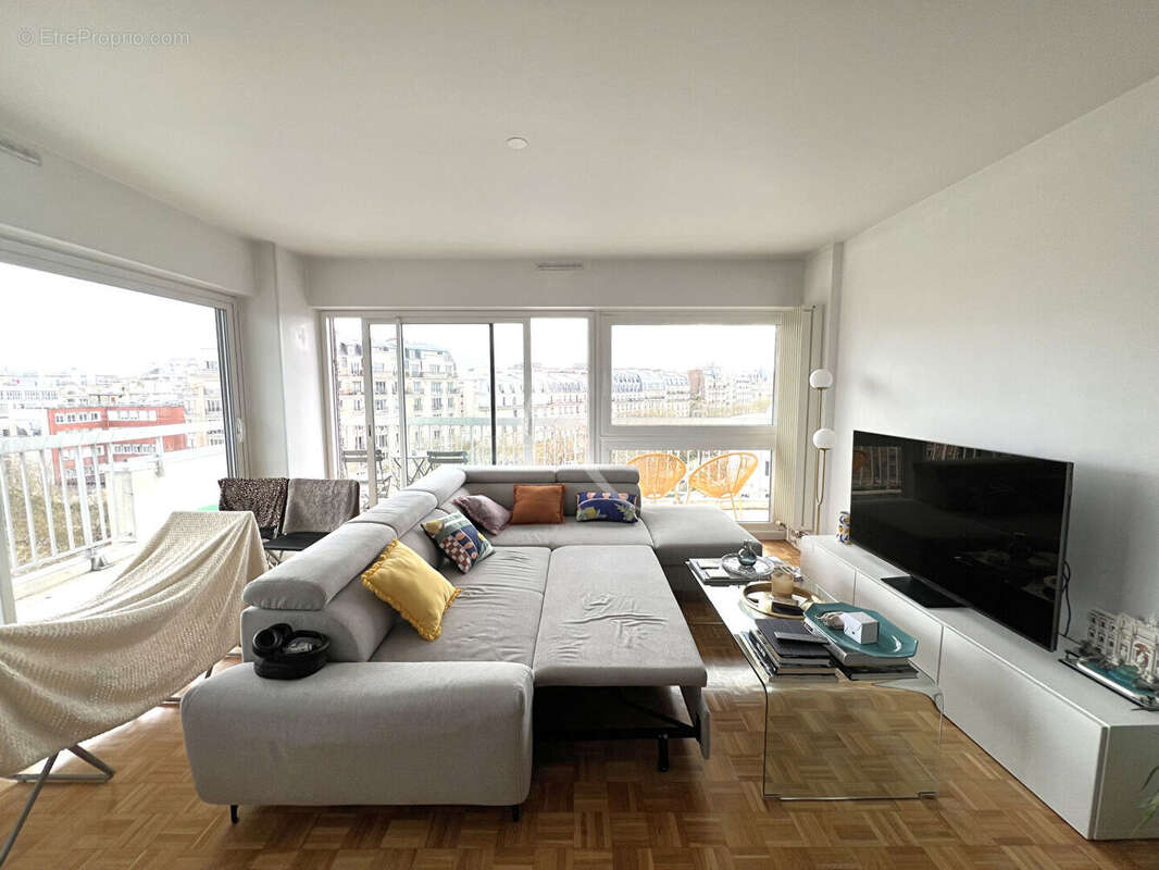 Appartement à PARIS-11E