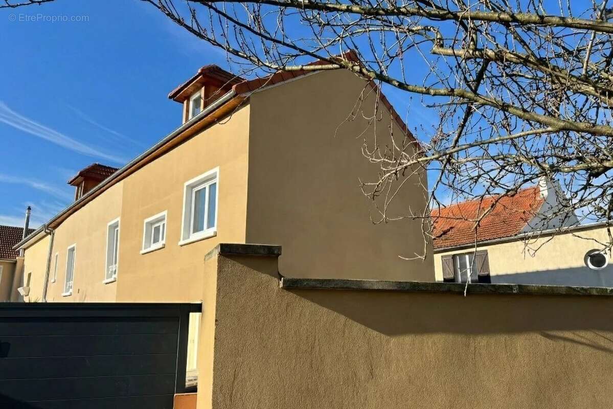 Maison à CHAMPIGNY-SUR-MARNE