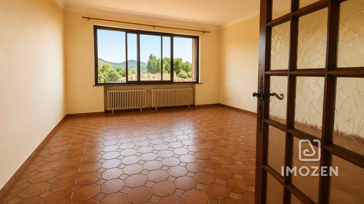 Appartement à BRIGNOLES