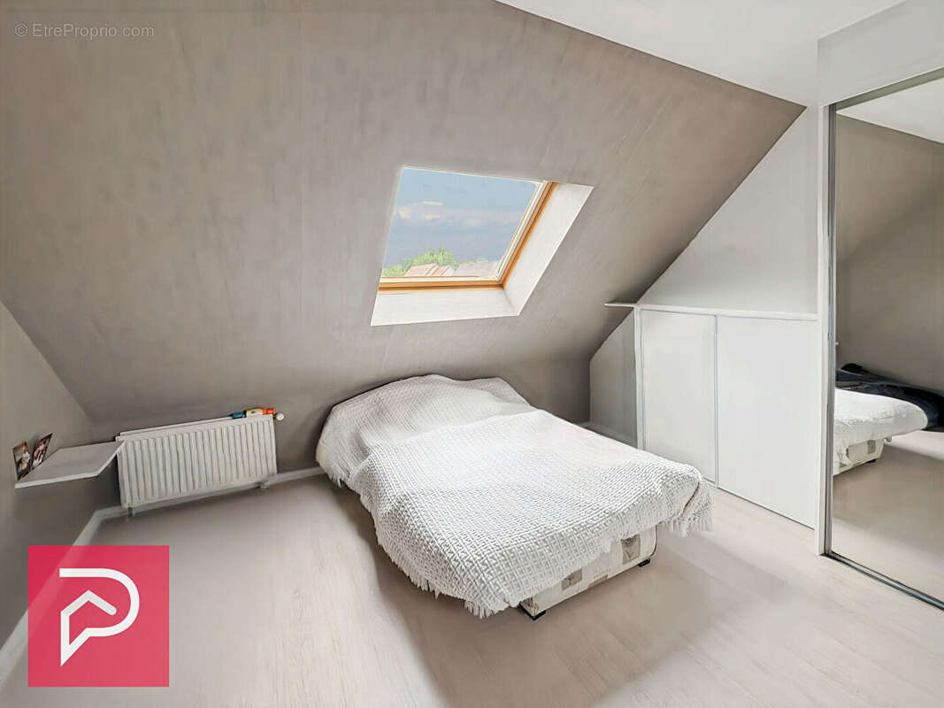Maison à MENNEVAL