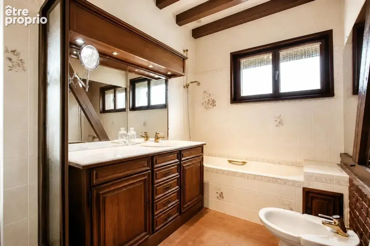 Maison de 5 pièces de 122 m² à La Rue-Saint-Pierre - photo 12