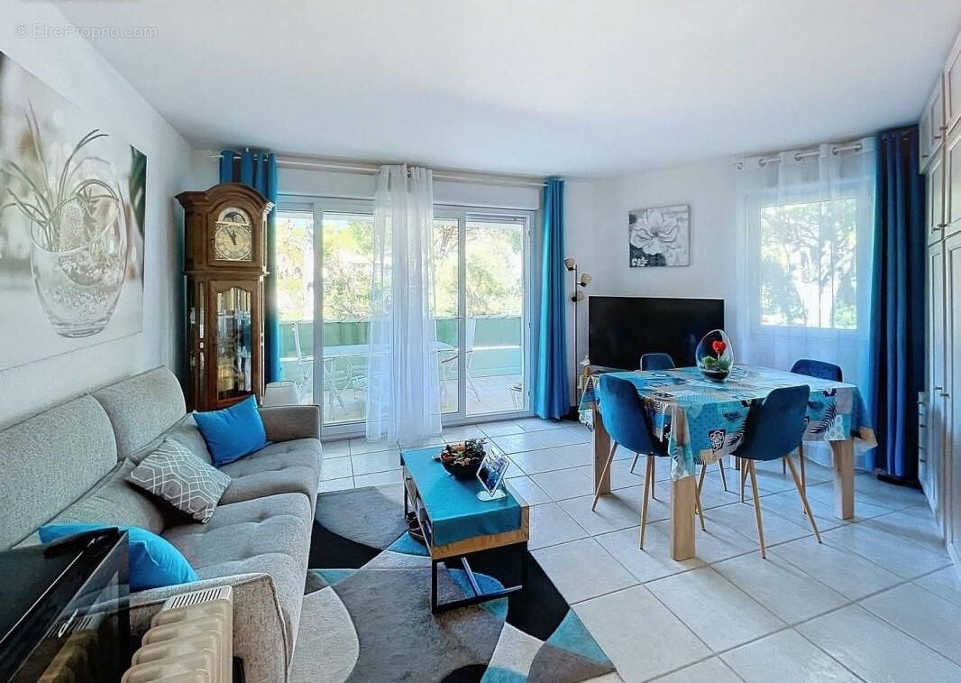 Appartement à SAINT-RAPHAEL