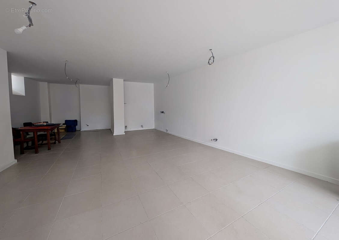 Appartement à LEZIGNAN-CORBIERES