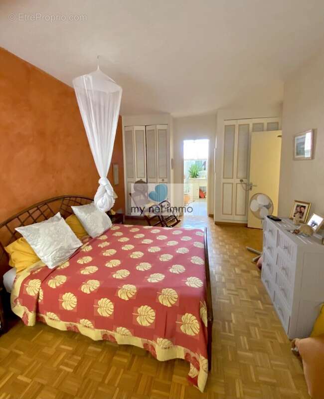 Appartement à POINTE-A-PITRE